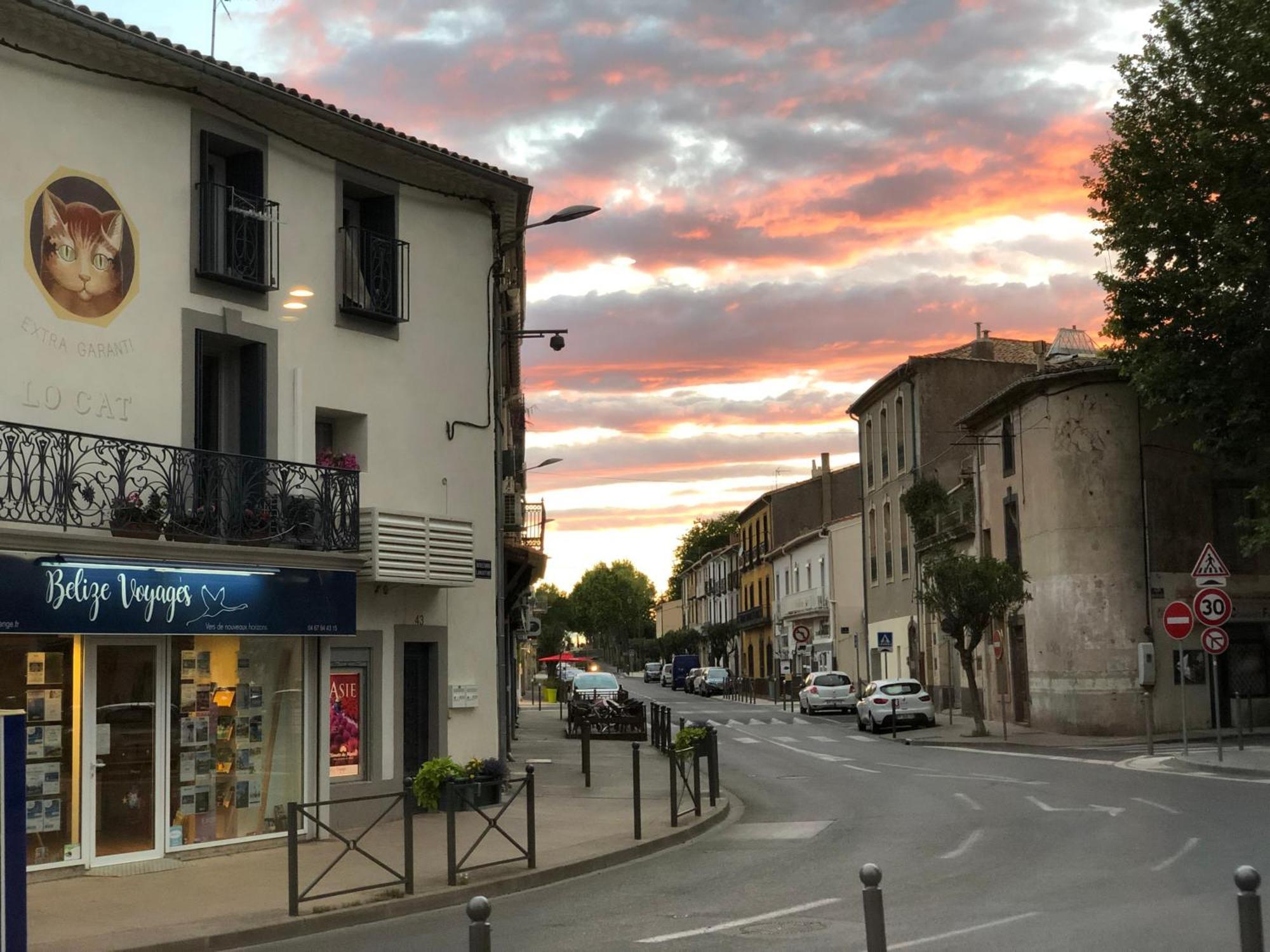 Charming And Quaint 2-Bed House In Marseillan Villa Luaran gambar